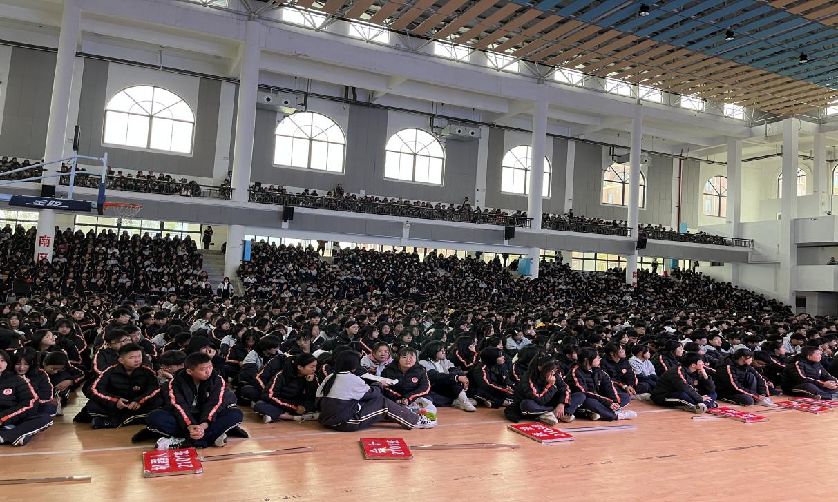 dc327fc1becb41368005dcb7b194a185 dc327fc1becb41368005dcb7b194a185.Jpeg