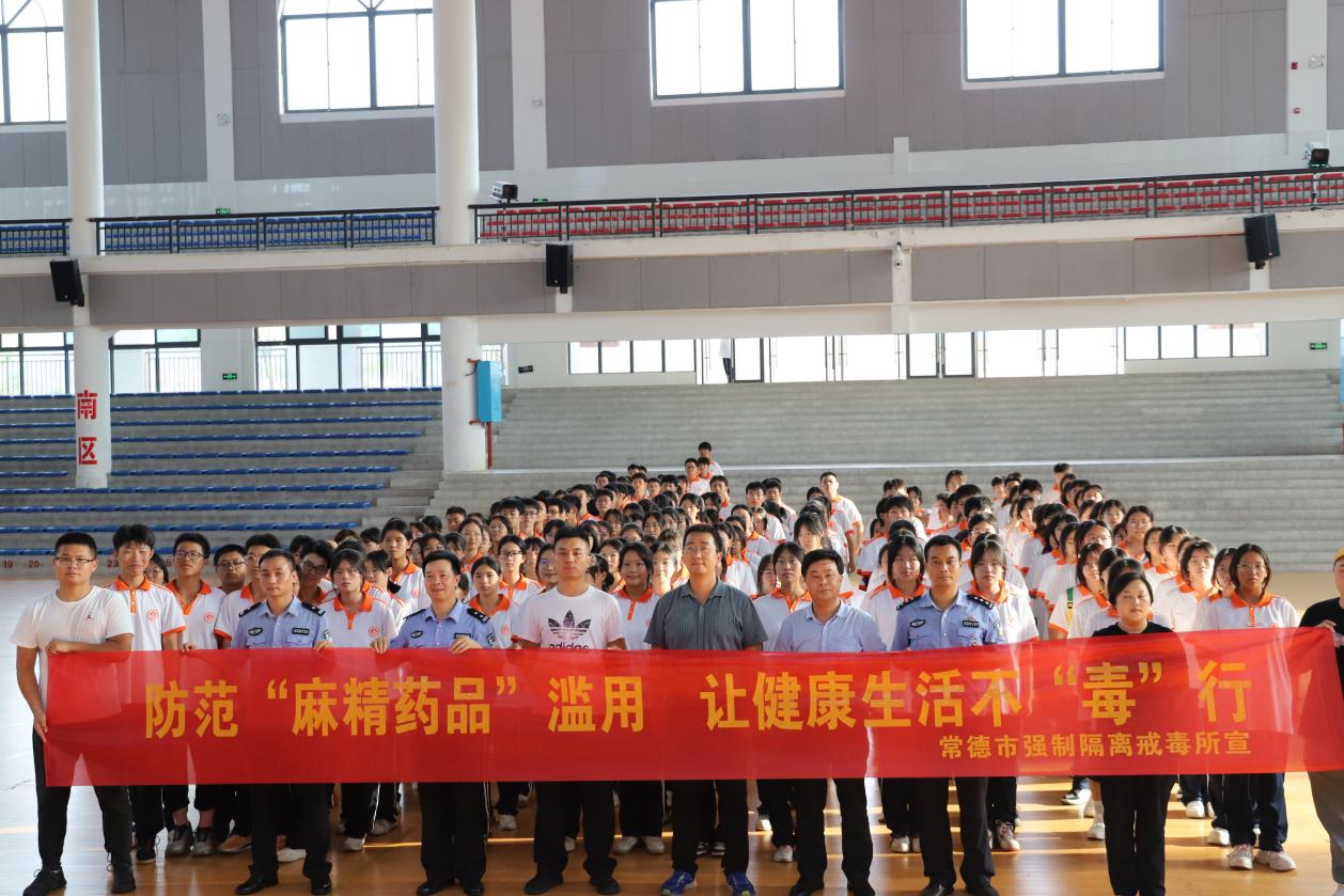 3737d6bd1215474198fa5039b9d6e490 3737d6bd1215474198fa5039b9d6e490.Jpeg