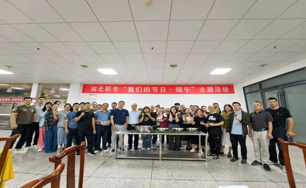 e197c6eaf37643a5837ed3b639a11872 e197c6eaf37643a5837ed3b639a11872.Jpeg