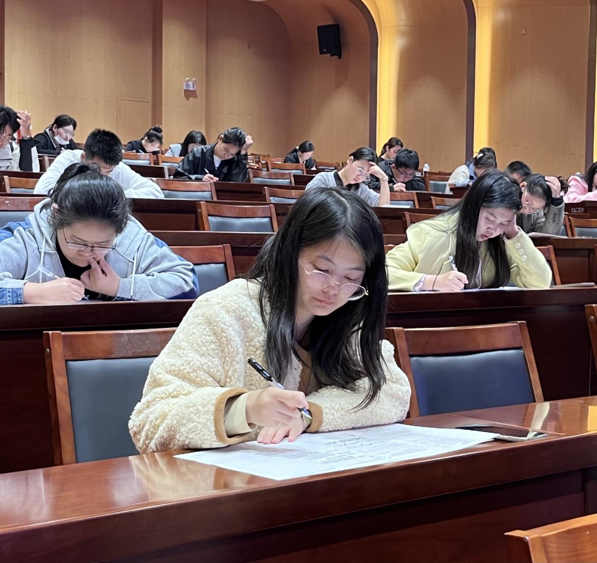 bbdf847be2774f7bb5d946ce4a4c3a69 bbdf847be2774f7bb5d946ce4a4c3a69.Jpeg