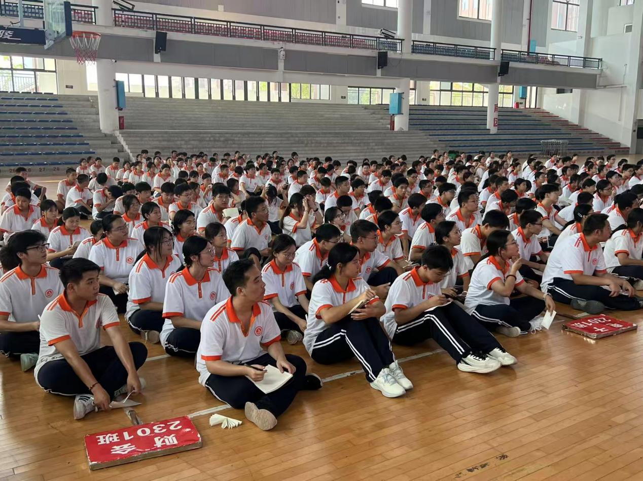 2d67e8efa3554fd481a0dc27c1d639e0 2d67e8efa3554fd481a0dc27c1d639e0.Jpeg