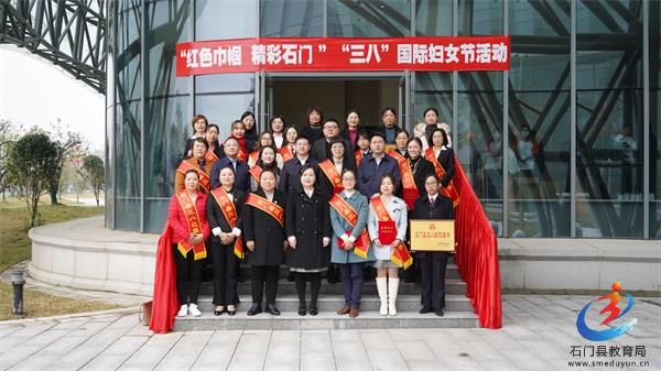 a2381bc26ad34cde9dbebd3e0792dad5 中国·BB贝博艾弗森(股份)有限公司-官方网站