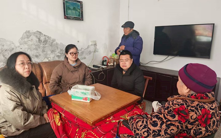 ?��ů�´� ���������BB��������ɭְר��������BB��������ɭ����·���ڡ�����